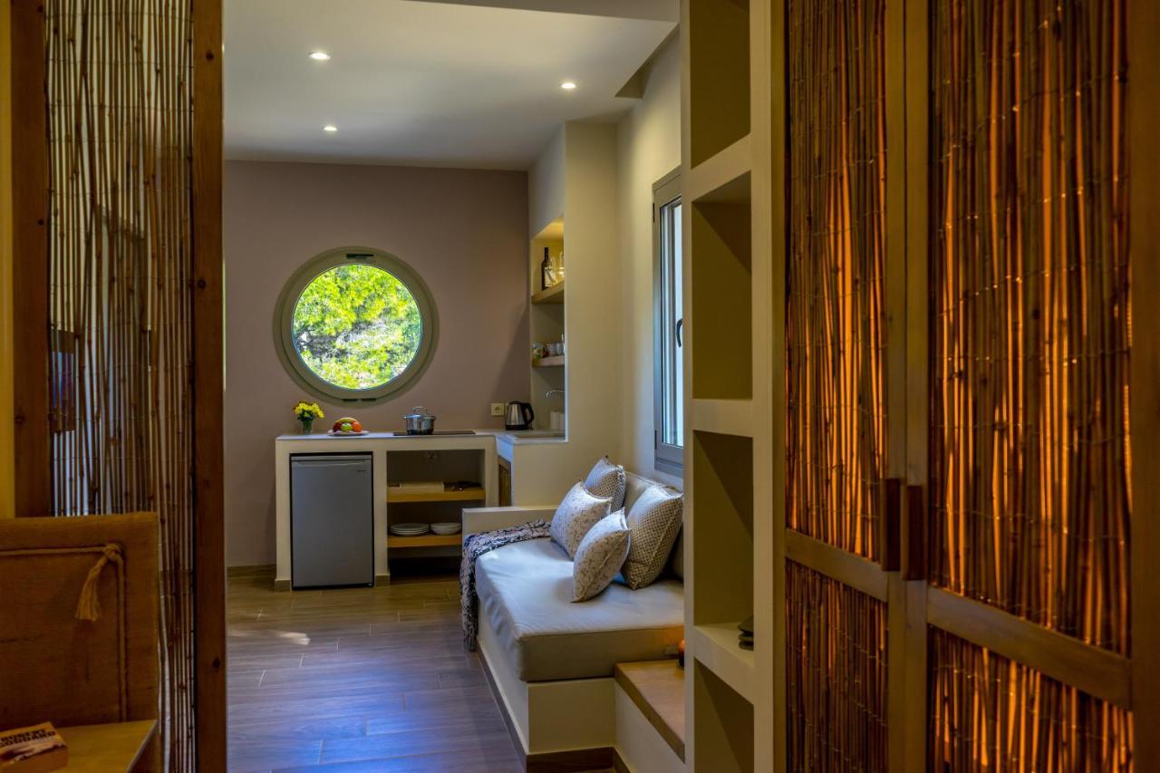Forest Resort Suites Skiathos Трулос Екстериор снимка