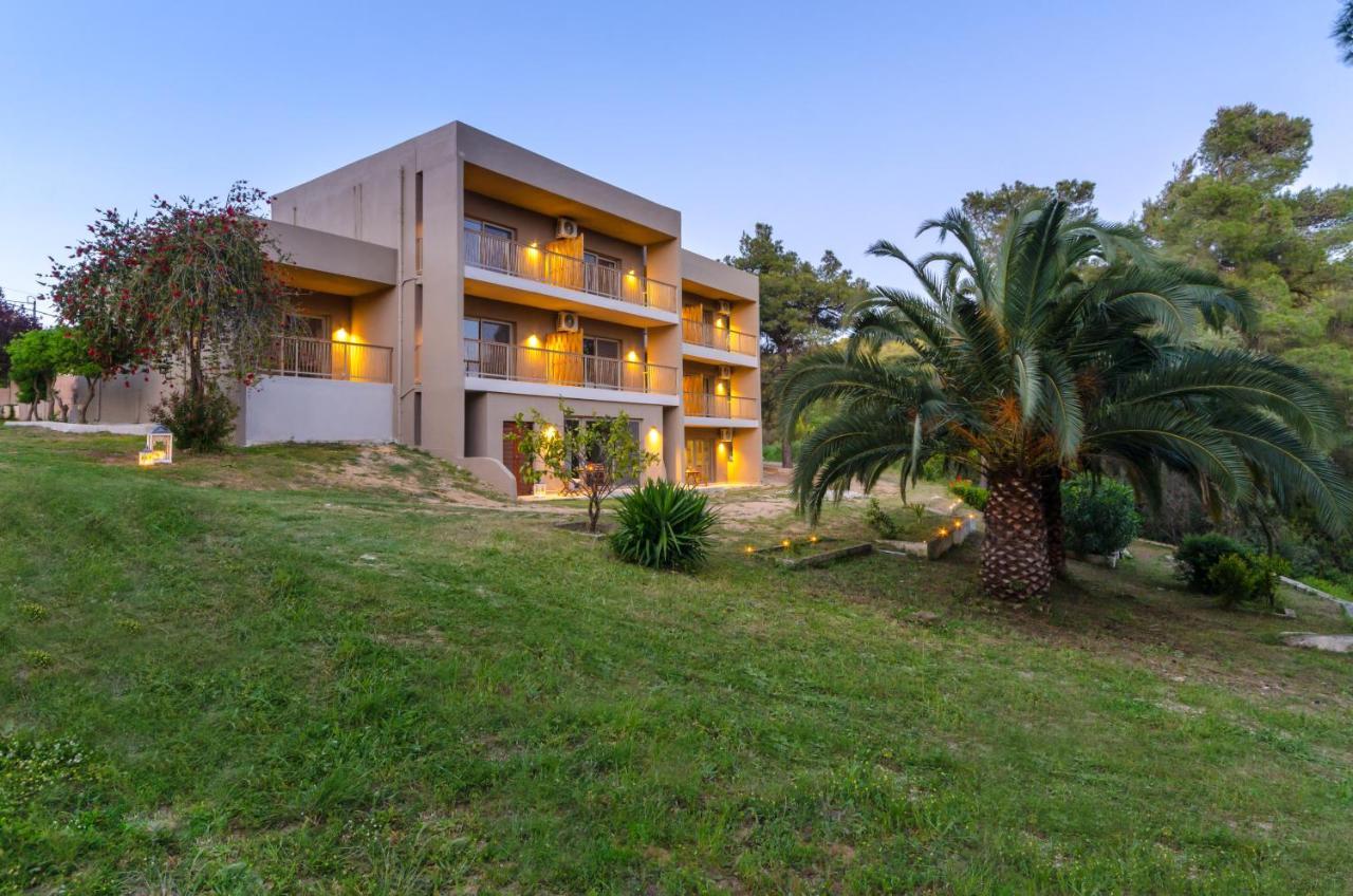 Forest Resort Suites Skiathos Трулос Екстериор снимка