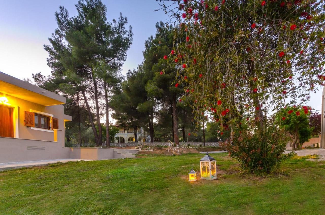 Forest Resort Suites Skiathos Трулос Екстериор снимка