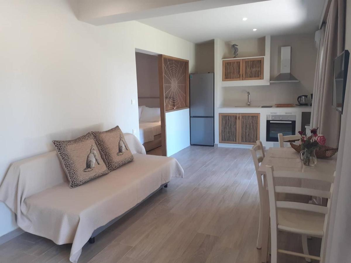 Forest Resort Suites Skiathos Трулос Екстериор снимка
