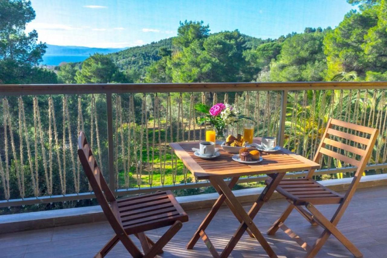 Forest Resort Suites Skiathos Трулос Екстериор снимка