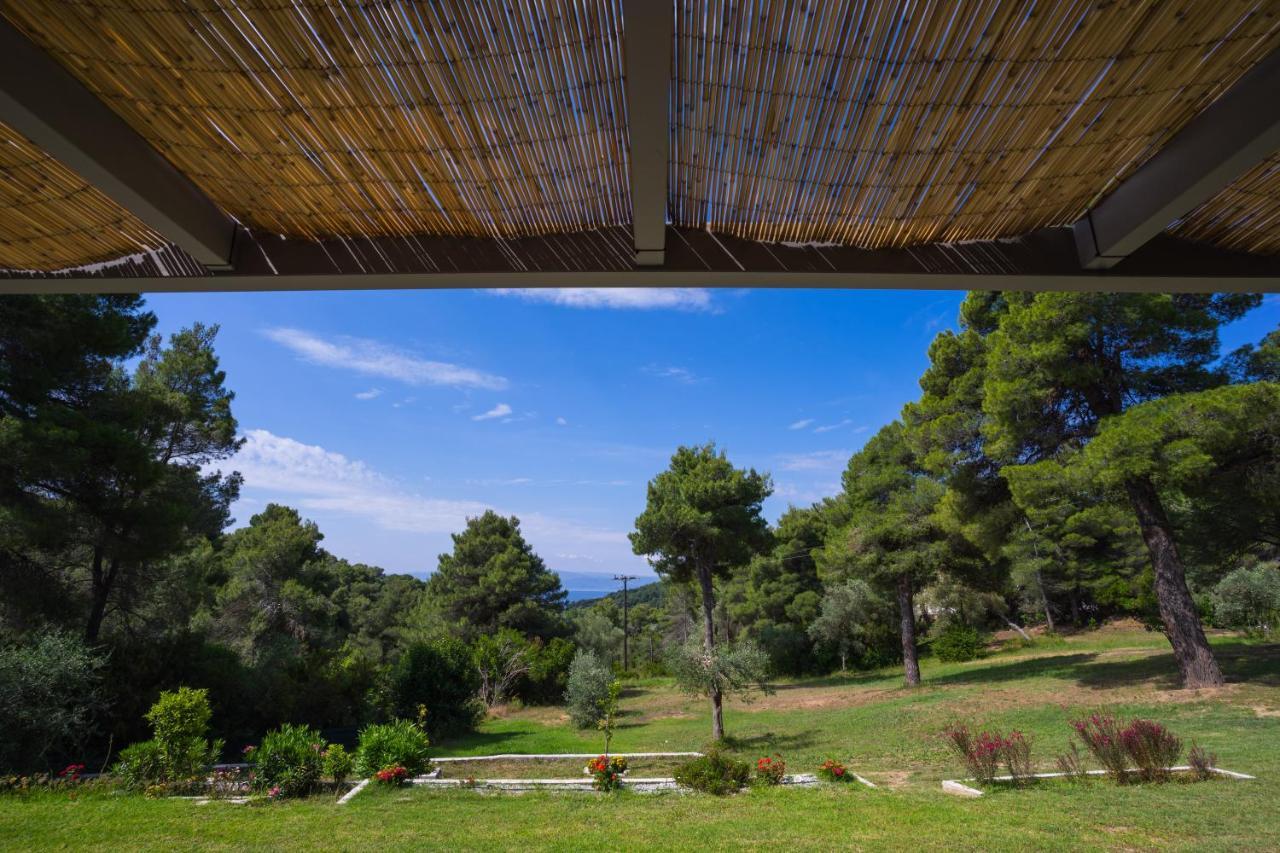 Forest Resort Suites Skiathos Трулос Екстериор снимка