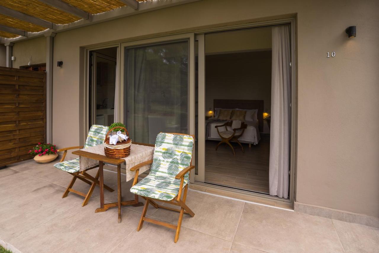 Forest Resort Suites Skiathos Трулос Екстериор снимка