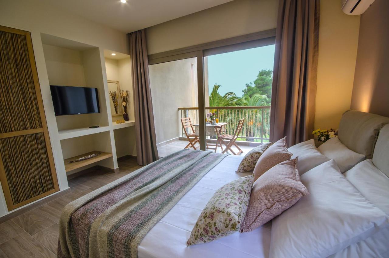 Forest Resort Suites Skiathos Трулос Екстериор снимка