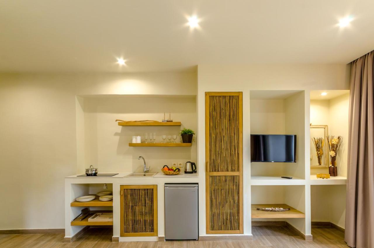 Forest Resort Suites Skiathos Трулос Екстериор снимка